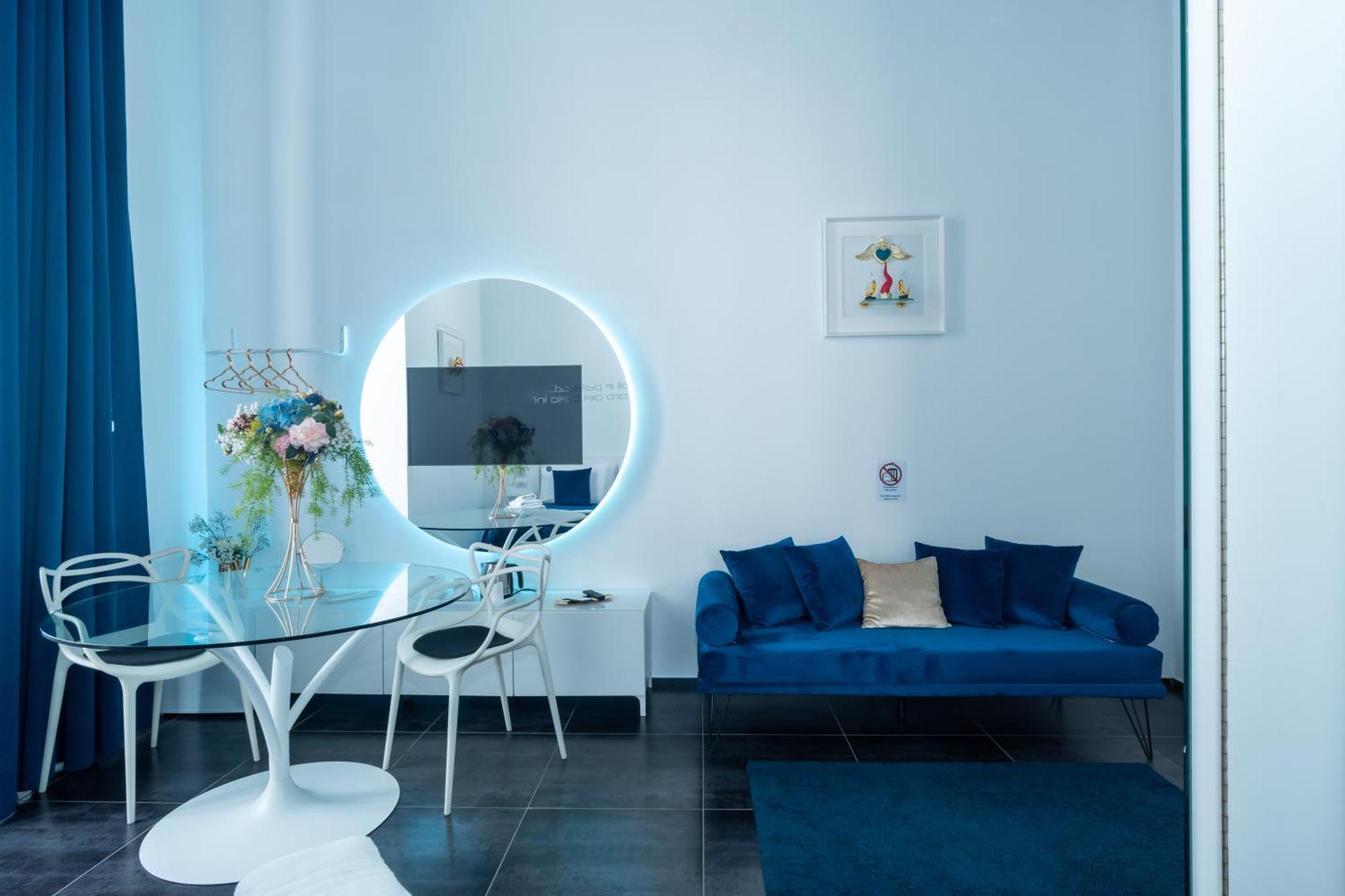 Skyhouse Chiaia Bed & Breakfast Наполи Екстериор снимка